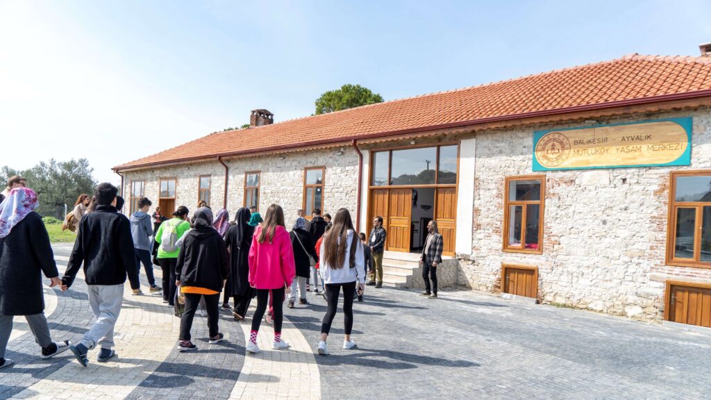 Image for Köklerimizdeki Bilgiyi Geleceğe Aktarıyoruz